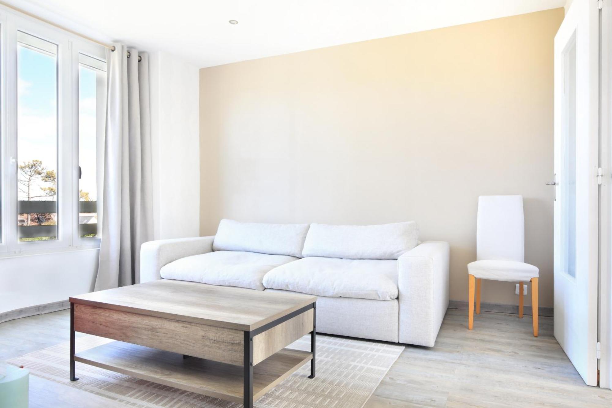 Apartment En Bord De - Appt A Moins D'un Km De La *